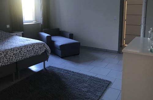 Vic-le-Comte Apartment | Charming stone cottage in the heart of vic le comte