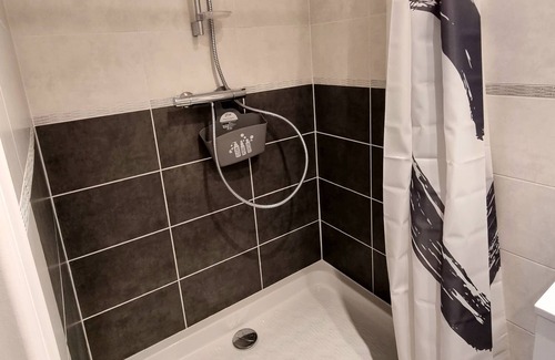 Montfort-l'Amaury Apartment | Charming studio in the center of Montfort L'amaury