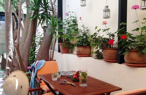 Kokkini Chani Apartment | Cozy Studio for 1-3 Guests, Steps from Kokkini Hani Beach