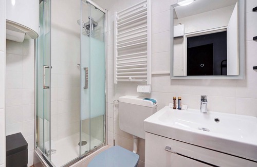Epinettes Apartment | Charming Studio - 2P - Batignolles