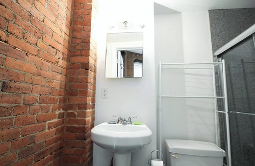 Koreatown Apartment | Charming STUDIO apartment in delightful New York near Empire State Building