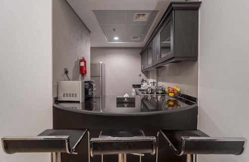 Al Barsha 1 Apartment | Charming Studio Apt Wid Balcony Near Dubai Mall