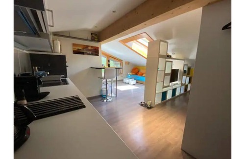 Medraz Apartment | Cozy Studio with Ocean View & Spa Amenities Await You