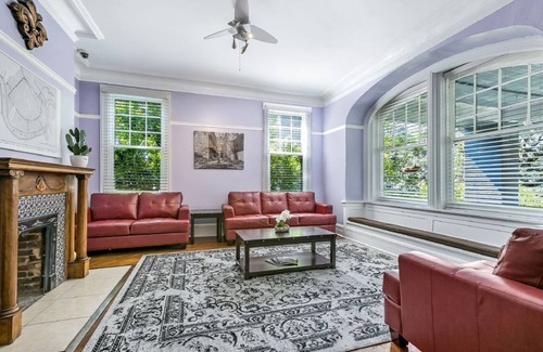 Mid-City Hotel | Charming Vacation Studio on Canal Street with Kitchen Access