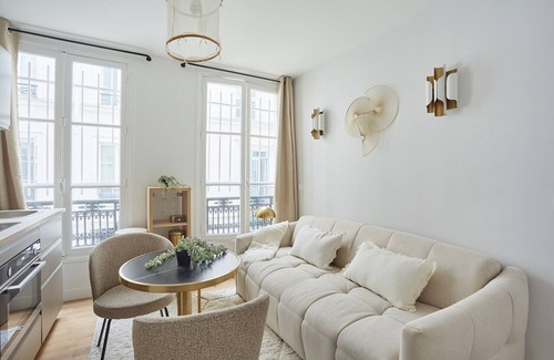 Quartier de la Roquette Apartment | Charming Studio Center of Paris