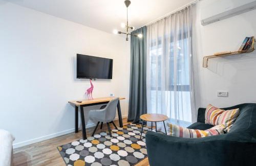 Bucharest Apartment | Cozy Studio Near Unirii Square - Guest Rated 9.7/10