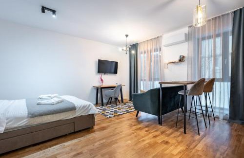Bucharest Apartment | Cozy Studio Near Unirii Square - Guest Rated 9.7/10