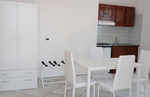 Forio Apartment | Cozy Studio Flat with Spa, Breakfast & Hot Tub Access