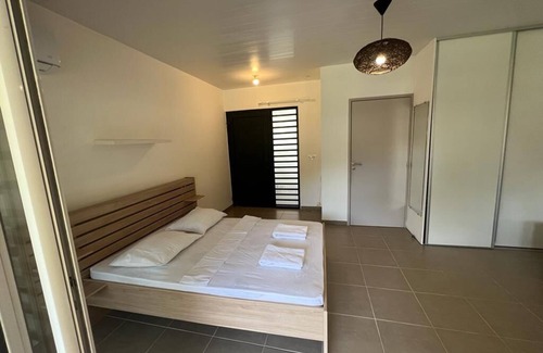 Remire Montjoly Apartment | Pet-Friendly Studio for Families with a Cozy Kitchen