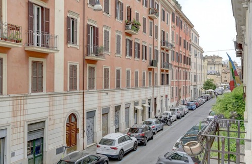 Celio Apartment | Top-Rated Studio with Kitchen & Breakfast Included