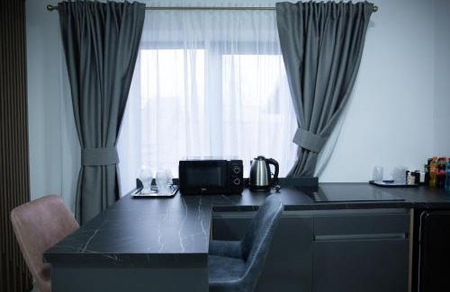 Frasin Apartment | Accessible Studio Retreat in Frasin for Families
