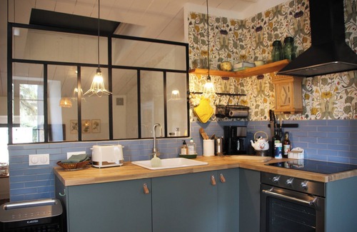 Les Vans Apartment | Charming studio in lovely Les Vans, National Park Monts d'Ardèche, river nearby.