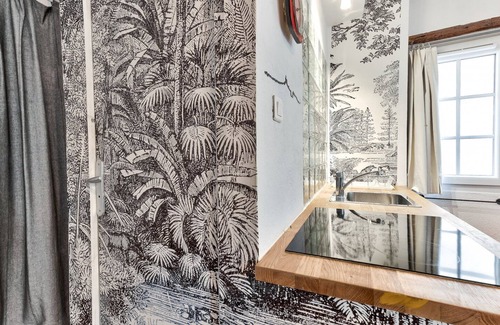 Quartier du Panier Apartment | Cozy Studio Retreat in the Heart of Panier District