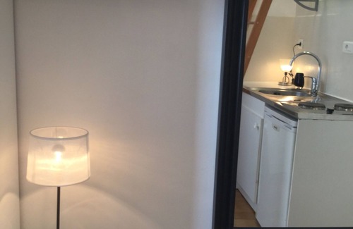 Enfants-Rouges Apartment | Elegant Studio in the Heart of Marais with Breakfast