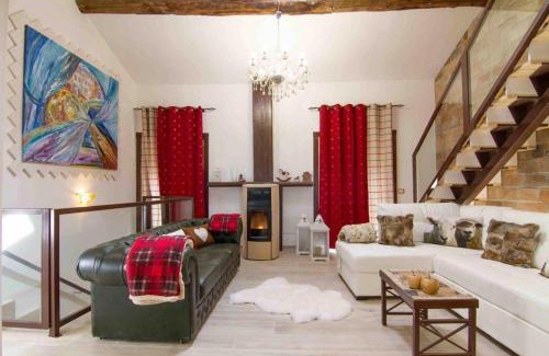 Vignanello Apartment | Stylish Studio in Vignanello with Private Balcony & 10/10 Rating