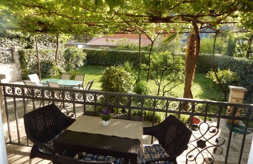 Kotor Apartment | Inviting Studio with Kitchen and Breakfast Included
