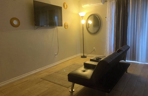 Upland Apartment | Charming studio with WiFi and AC in pleasant Upland
