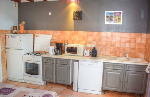 Montresor Cottage | Impeccable Gite Montrésor with Spa and Family Amenities