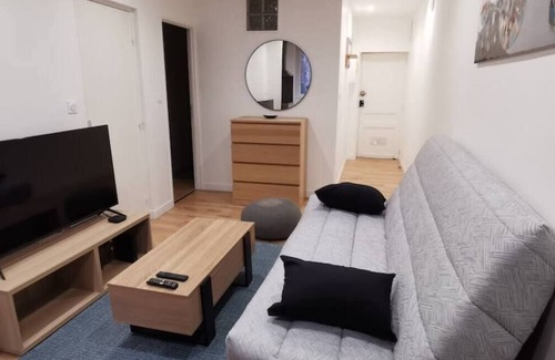 Macon Apartment | Cozy T2 Apartment in the Heart of Mâcon with Kitchen