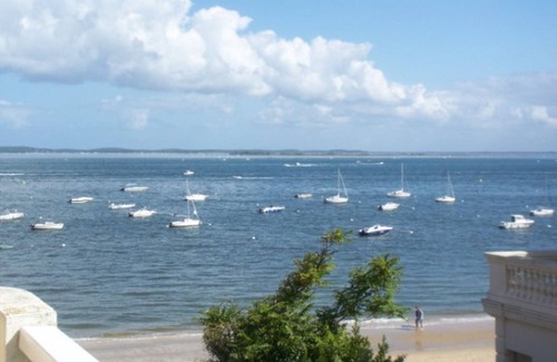 Arcachon Apartment | Oceanfront 1-Bedroom Apartment Arcachon - Rated 10/10