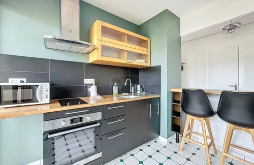 Chamalieres Apartment | Charming T2 with Balcony and Garage