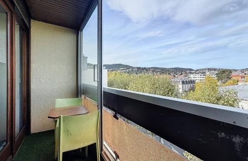Chamalieres Apartment | Charming T2 with Balcony and Garage