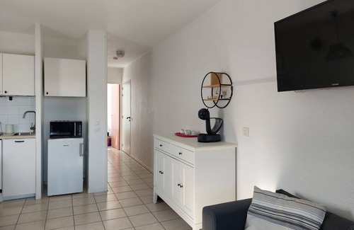 Behobie Apartment | Charming T2 with pool 2 min from beach