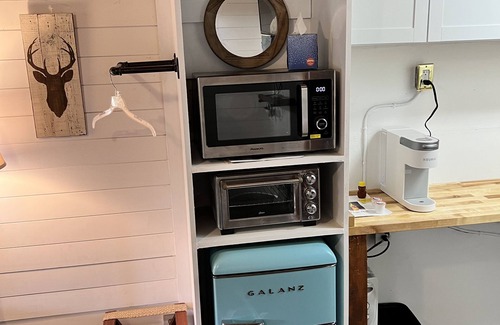 Sardis Cabin | Cozy Tiny House with AC Near Beautiful Sardis Lake