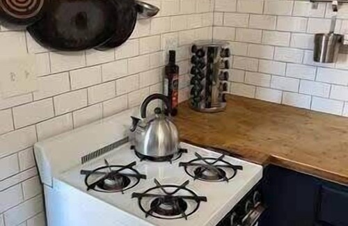 Freetown - Port Rico House | Ideal Long Term Stay Townhouse with Family-Friendly Amenities