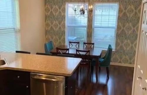 Mann House | Exceptional Townhouse with Kitchen Near Downtown Iowa City