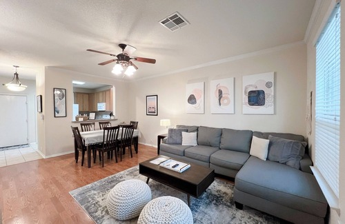 North San Antonio - SAT House | Idyllic Townhouse - Perfect for Ocean View Adventures