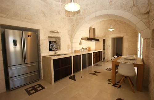 Cisternino House | Beautiful Trullo in Cisternino with Pool and Free WIFI