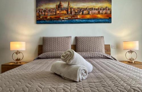 Pieta Apartment | Family-Friendly Two Bedroom Apartment with Great Amenities