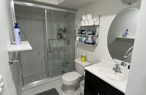 Halton Regional Municipality Apartment | charming two-bedroom basement apartment located in Milton