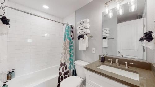 Dupont House | Charming Two Bedroom Family Unit in Great Location