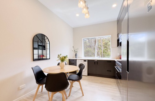 Greenhithe House | Enchanting Two-Bedroom Mini-Castle with Kitchen in Greenhithe