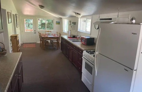 Tollhouse Cottage | Idyllic Two-Bedroom Cottage with Spectacular Views