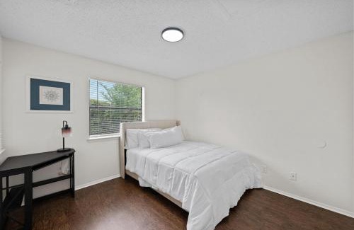 Austin Apartment | Charming two beds and baths home