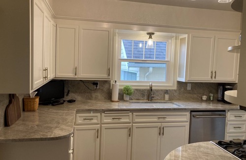 Eugene House | Beautiful 1940s Four-Bedroom Home Near University of Oregon