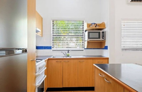 New Farm Apartment | Cozy Unit with Spa and Hot Tub in New Farm, BNE