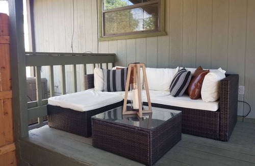 Payson House | Updated Dog-Friendly Cottage in Payson – Guest Rated 10/10