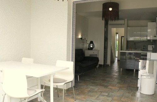 Naturist Village Villa | Villa Cap d'Agde Naturisme: Ideal Retreat with Spa & Breakfast