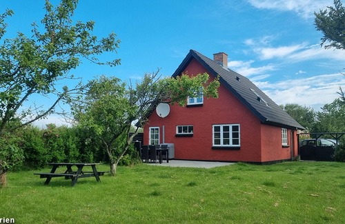 Slette Strand House | Family-Friendly Home with Ocean View and Pool Access