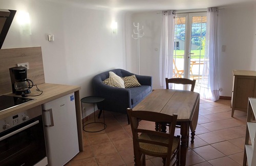 Buis-les-Baronnies Apartment | Tranquil Apartment with Ocean View near Ubrieux Gorges