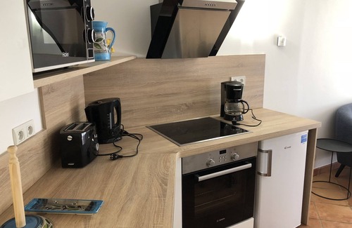 Buis-les-Baronnies Apartment | Tranquil Apartment with Ocean View near Ubrieux Gorges