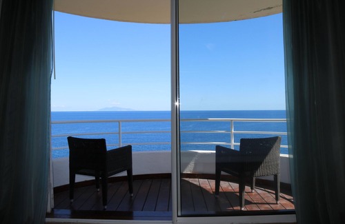 San-Martino-di-Lota Villa | Seaside Villa with Private Pool and Spa - Guest Rated 10/10