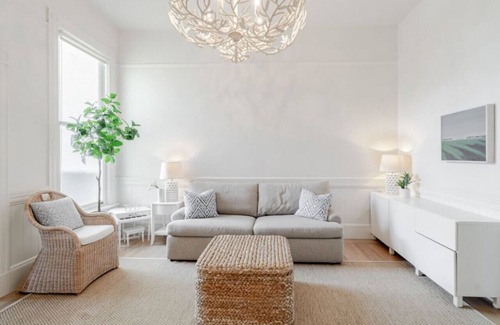 Hayes Valley House | Elegant Victorian Oasis with Spa & Family-Friendly Amenities