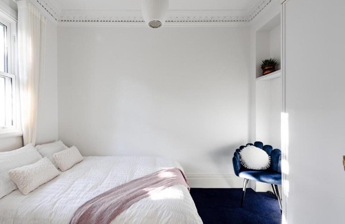 Randwick House | Elegant Victorian Terrace - Pet & Child Friendly Retreat
