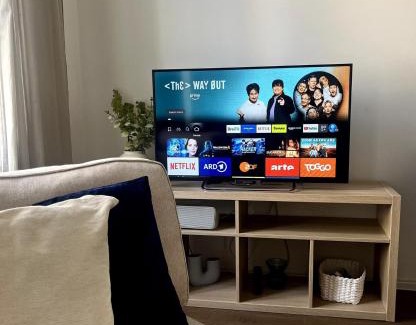 Wahring Apartment | Discover The Blue VIEcation Apartment: Rated 9.6/10 Stay