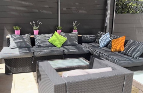 Chambray-les-Tours House | Cozy Villa with Heated Pool in Valley of the Kings